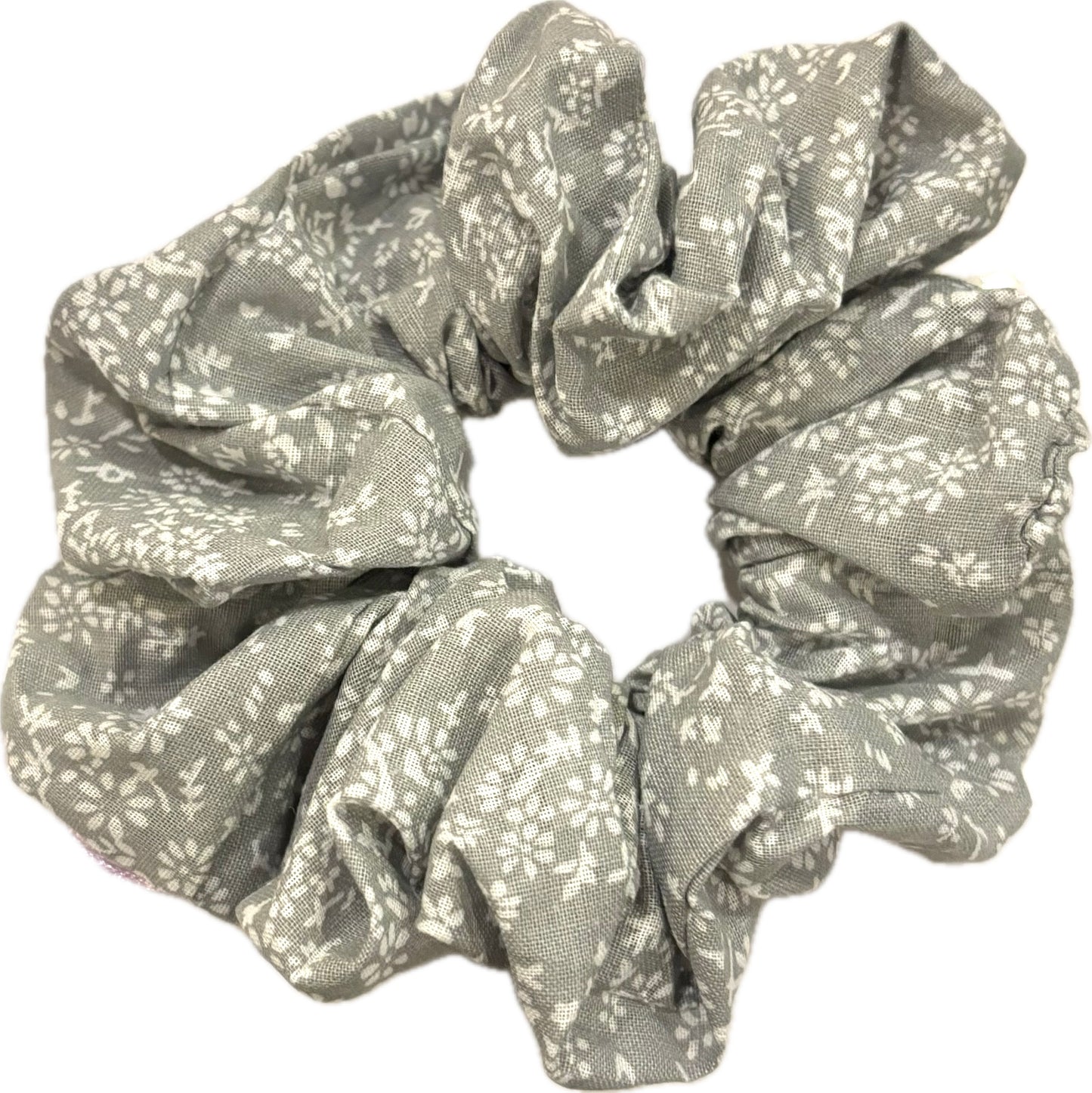 Gray patterned scrunchie 1001